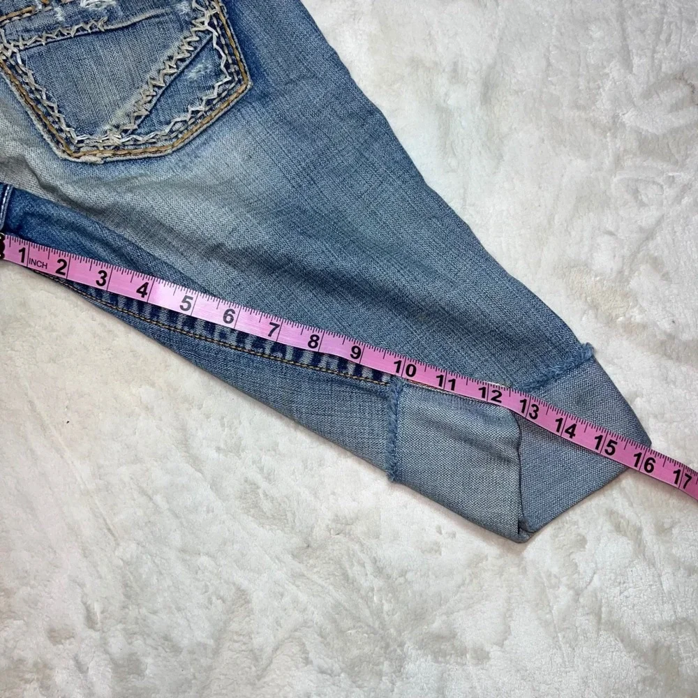 BKE Stella Distressed Denim Bermuda Shorts Medium Wash Blue Size 27 Y2K
